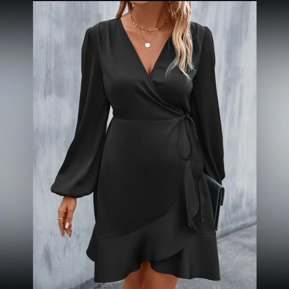 Luxe lantern sleeve knot side dress
